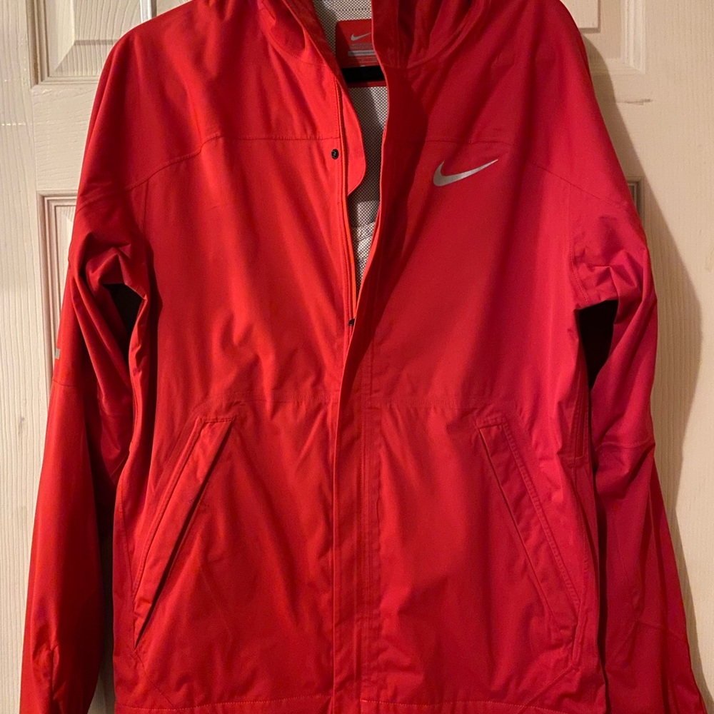 NEVER WORN Nike light jacket/Wind breaker